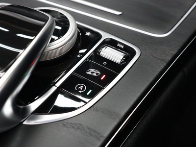 صورة 46 لـ 2015 Mercedes-BENZ C-CLASS AMG