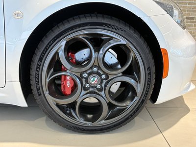 صورة 12 لـ 2019 ALFA Romeo 4C SPIDER