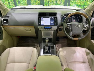 2022 Toyota LAND CRUISER PRADO 照片 2
