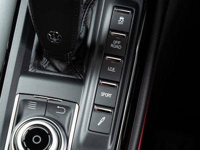 2019 Maserati LEVANTE — миниатюра 47