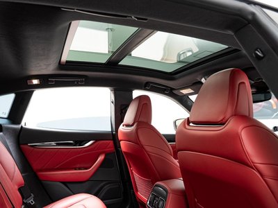 2019 Maserati LEVANTE — миниатюра 7