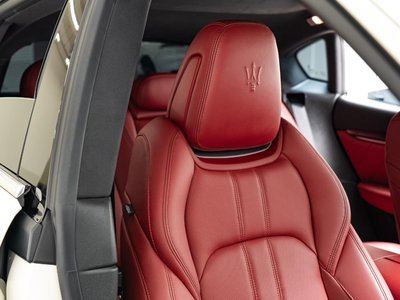 2019 Maserati LEVANTE — миниатюра 25