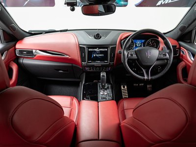 2019 Maserati LEVANTE — миниатюра 4