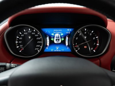 2019 Maserati LEVANTE — миниатюра 12