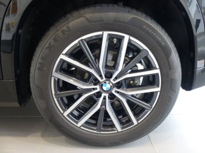 2025 BMW X1 thumbnail 32