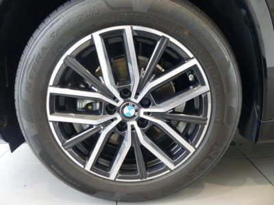 2025 BMW X1 thumbnail 33