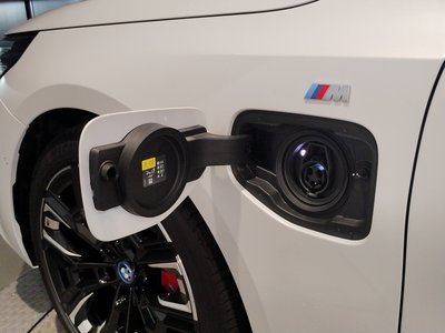 2025 BMW I5 TOURING — фото 35