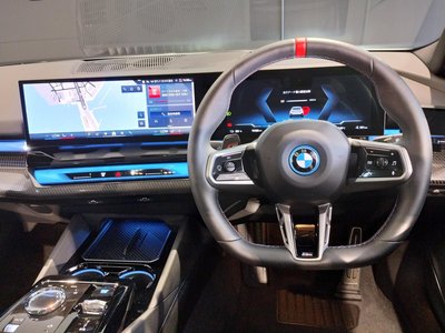 2025 BMW I5 TOURING — фото 45