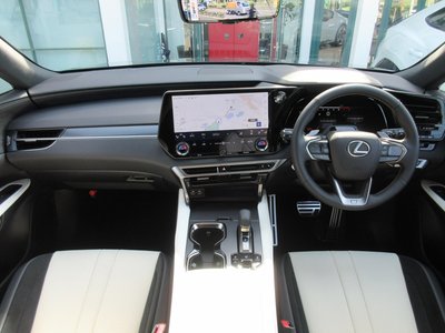 صورة مصغرة 2 لـ 2025 Lexus RX