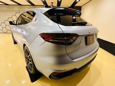 2023 Maserati LEVANTE — фото 8