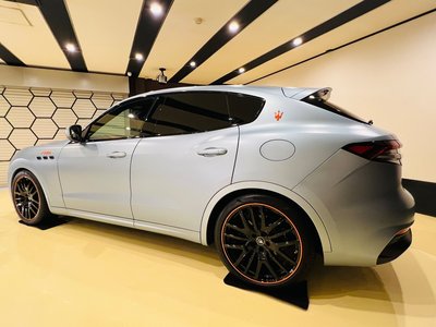2023 Maserati LEVANTE — фото 7