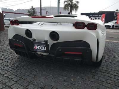 2022 Ferrari SF90 STRADALE 照片 9