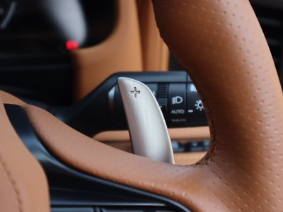 2023 Lexus LC CONVERTIBLE thumbnail 34