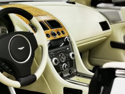 2011 Aston Martin DB9 VOLANTE 照片 11