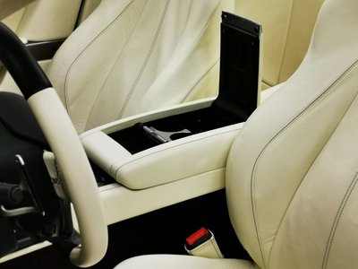 2011 Aston Martin DB9 VOLANTE 照片 18