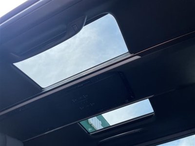2025 Toyota ALPHARD — фото 6
