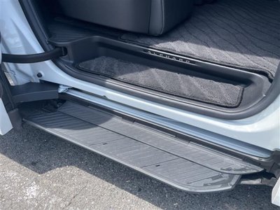 2025 Toyota ALPHARD — фото 35