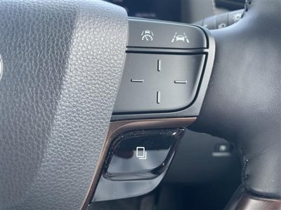 2025 Toyota ALPHARD — фото 13