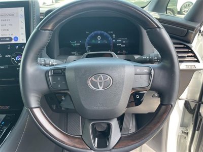 2025 Toyota ALPHARD — фото 11