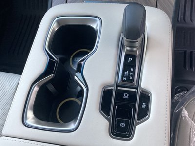 2025 Lexus LM 缩略图 22