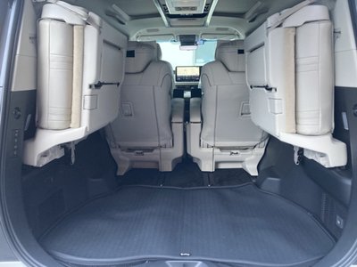 2025 Lexus LM 缩略图 64