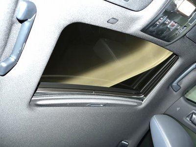 2023 Lexus IS photo 2