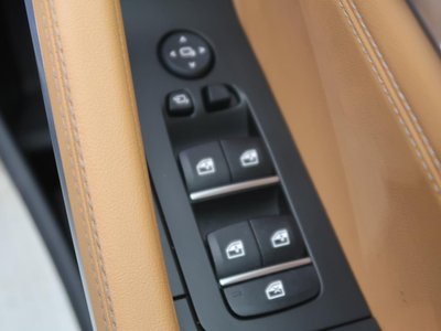 2024 BMW X6 thumbnail 43