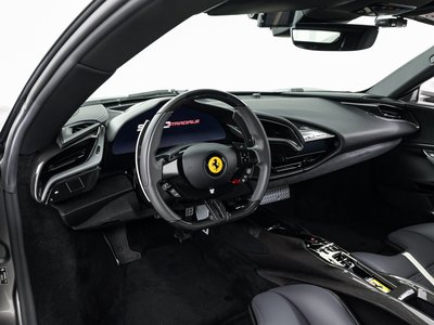 2022 Ferrari SF90 STRADALE — миниатюра 17
