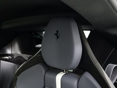 2022 Ferrari SF90 STRADALE — миниатюра 21