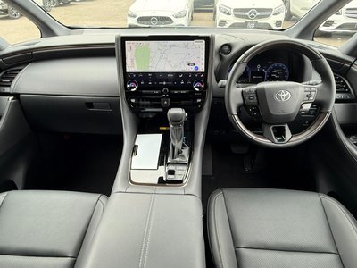 2026 Toyota ALPHARD — фото 7