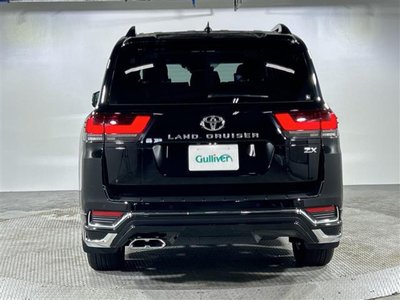 صورة 35 لـ 2023 Toyota LAND CRUISER 300