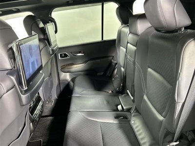 صورة 23 لـ 2023 Toyota LAND CRUISER 300