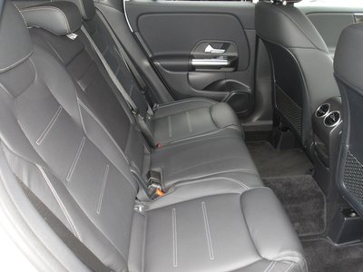 صورة مصغرة 42 لـ 2025 Mercedes-BENZ GLA