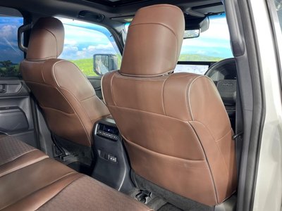 صورة 44 لـ 2024 Toyota LAND CRUISER 250