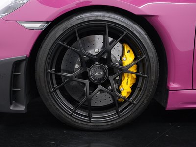 2024 Porsche 718 SPYDER photo 6