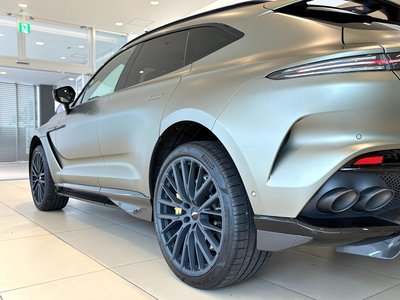 صورة 10 لـ 2023 Aston Martin DBX