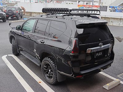 2021 Toyota LAND CRUISER PRADO thumbnail 18