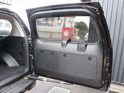 2021 Toyota LAND CRUISER PRADO thumbnail 32