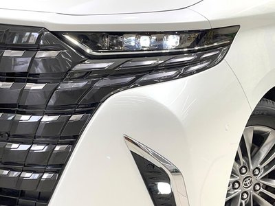 صورة 14 لـ 2025 Toyota ALPHARD