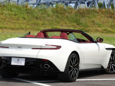 صورة 39 لـ 2018 Aston Martin DB11 VOLANTE