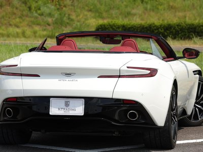 صورة 37 لـ 2018 Aston Martin DB11 VOLANTE