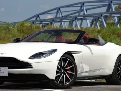 صورة 84 لـ 2018 Aston Martin DB11 VOLANTE