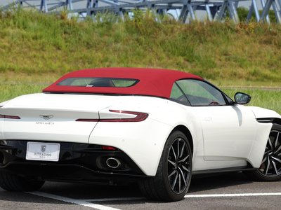 صورة 6 لـ 2018 Aston Martin DB11 VOLANTE