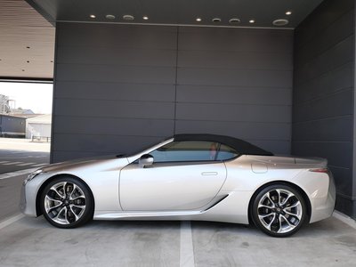 صورة 3 لـ 2021 Lexus LC CONVERTIBLE