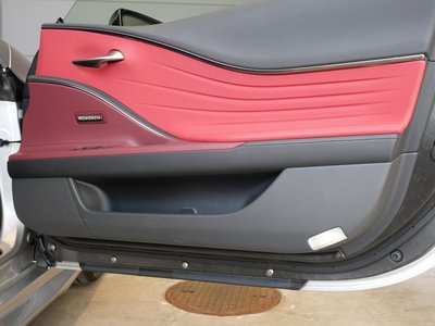 صورة 13 لـ 2021 Lexus LC CONVERTIBLE