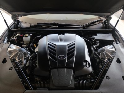 صورة 17 لـ 2021 Lexus LC CONVERTIBLE