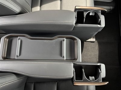 2025 Toyota ALPHARD 照片 26
