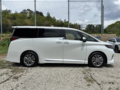 2025 Toyota ALPHARD 照片 36
