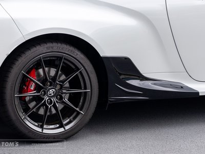 2024 Toyota GR YARIS 照片 37