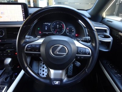 صورة مصغرة 16 لـ 2021 Lexus RX
